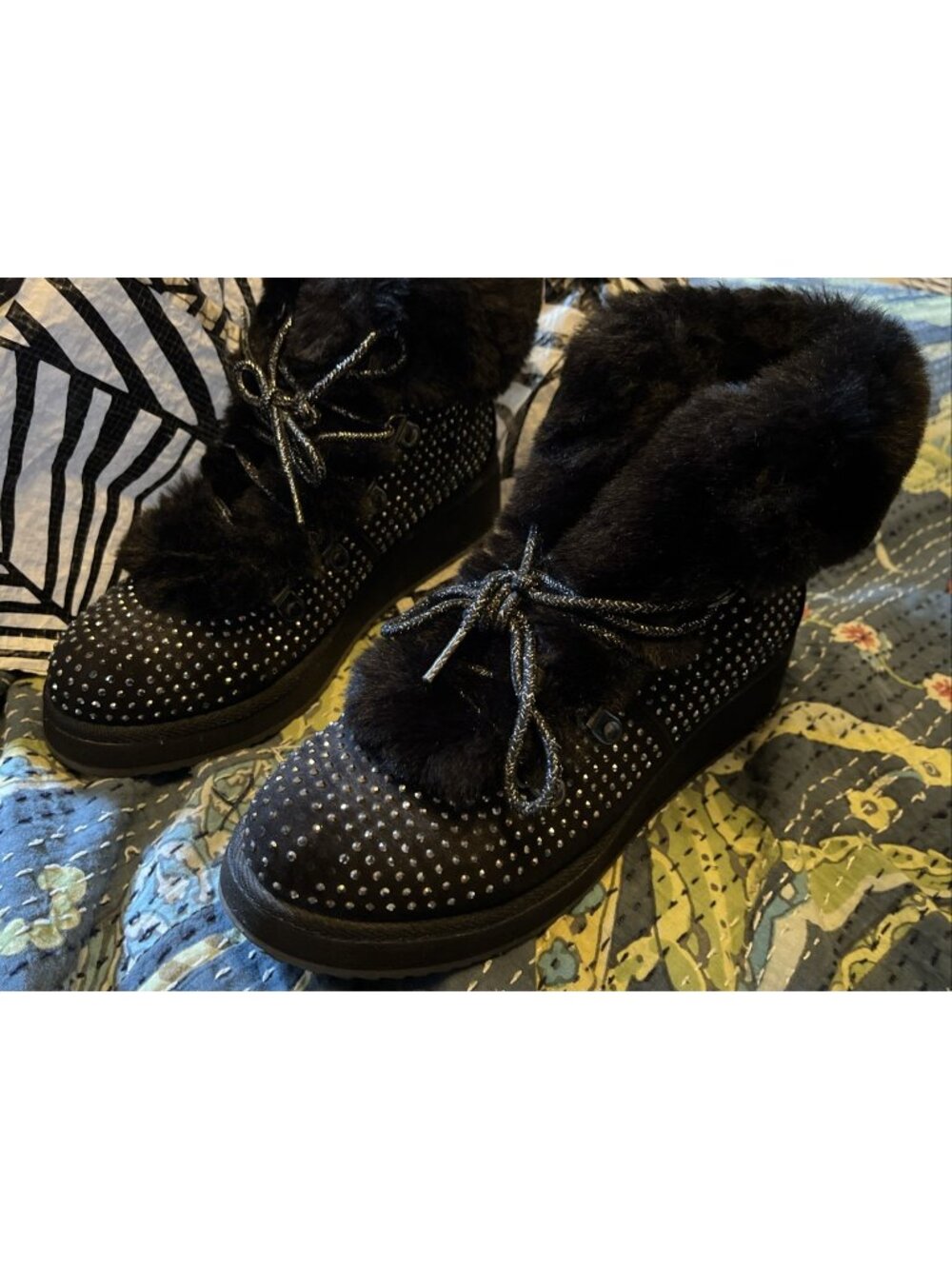 SUGAR Boots Shoes PARRKA Snow Fall Winter Faux Fur Bling studded Clean EUC 7 M